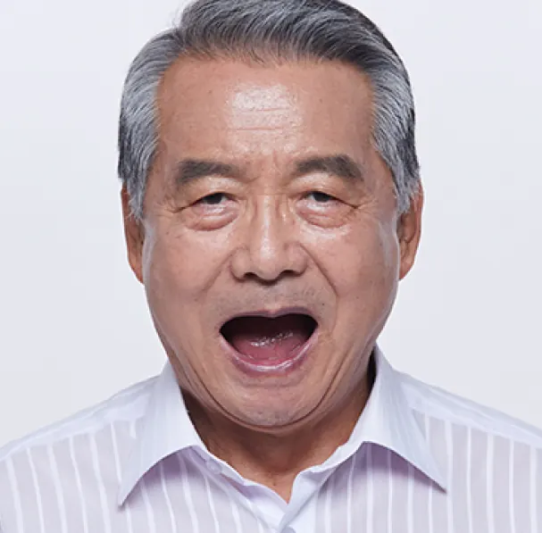 クォン**様（70代） 治療前